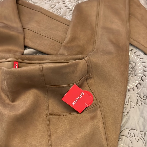 Spanx leggings brand new never worn ordered from QVC - Picture 6 of 6